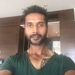 Meet your Posher, Karan